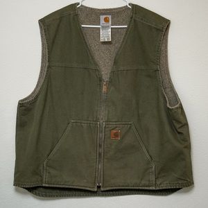 Sherpa lined Carhartt vest